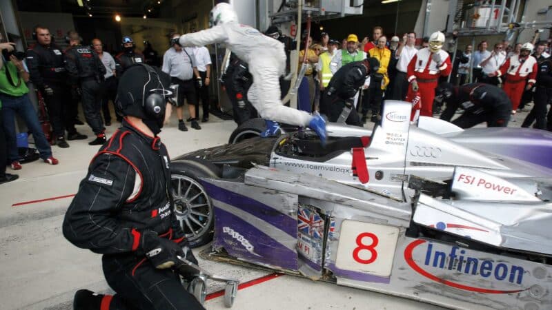 Change at Le Mans in 2004 - McNish with Audi R8 1-2-3-5