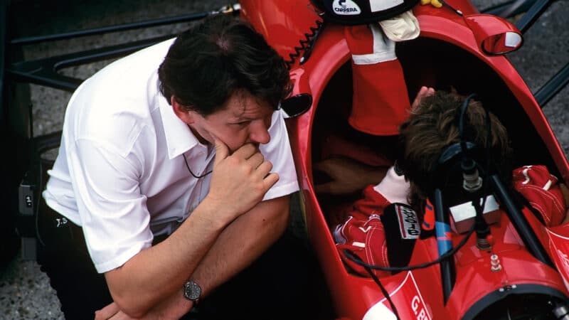 Ferrari’s Barnard is all ears with Gerhard Berger at the 1988 Hungarian GP