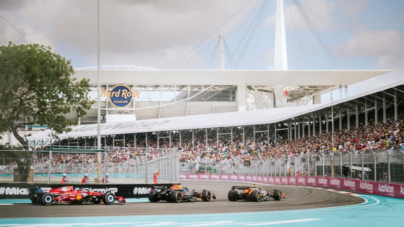 Lando Norris leads Max Verstappen and Charles Leclerc ahead of 2024 F1 Miami GP restart