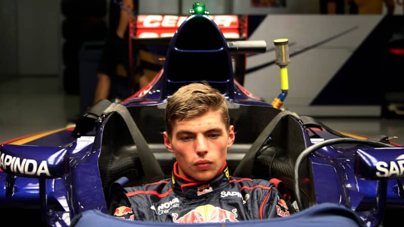 Max Verstappen in Toro Rosso cockpit at 2015 Japanese Grand Prix