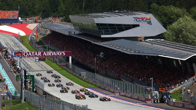 Verstappen leads Norris at the start of the Austrian GP