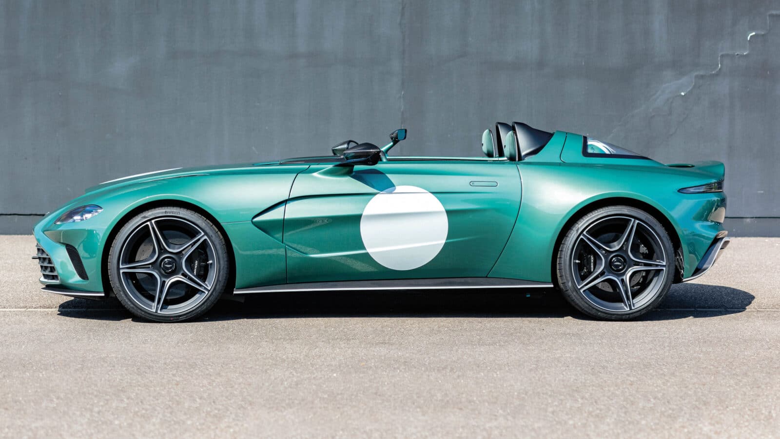 2021-Aston-Martin-V12-Speedster profile