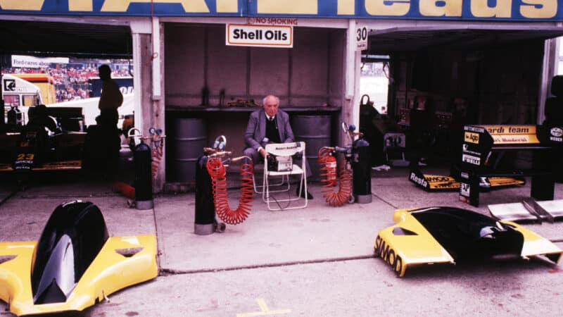 On the wane: despite past glories, Chiti's Motori Moderni projects struggled. Here at Brands in ’85 he muses on how to boost Minardi’s performance