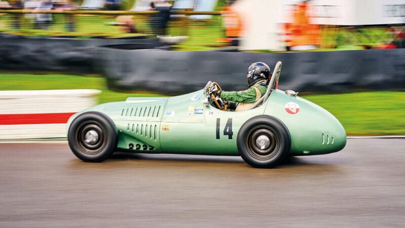 On-track-action-at-the-2024-Goodwood-Revival.-Ph.-by-Dominic-James.