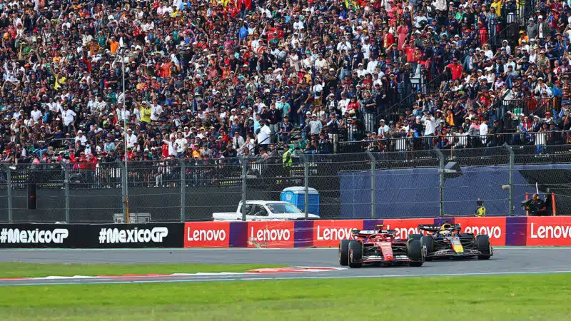 Carlos Sainz overtakes Lando Norris in 2024 F1 Mexican GP