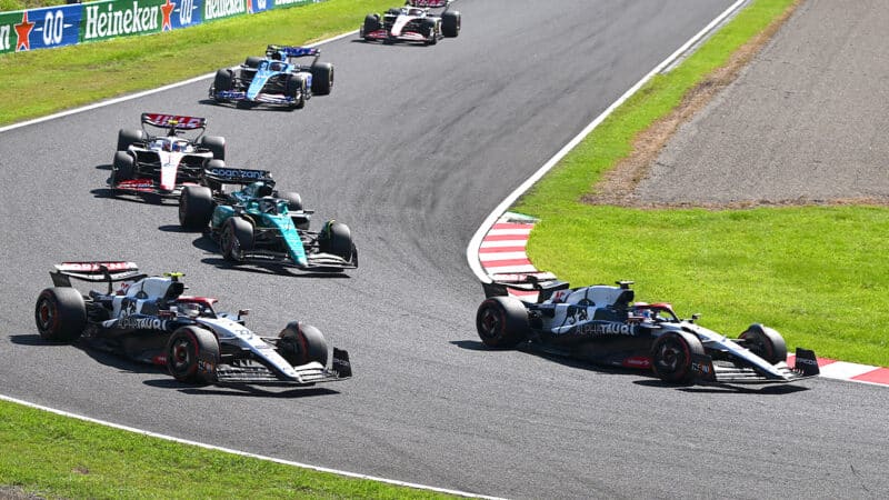 Liam Lawson battles with Yuki Tsunoda in 2023 F1 Japanese Grand Prix