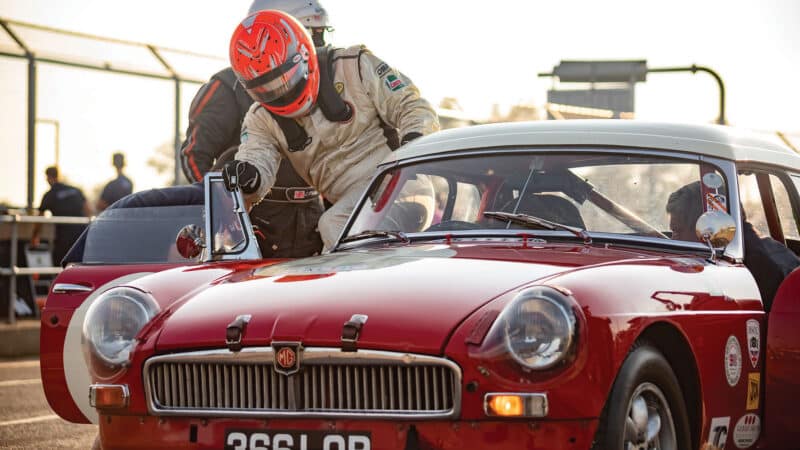 MG B driver change in GT & Sports Car Cup