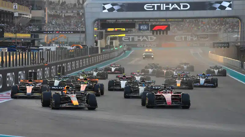 Start of 2023 F1 Abu Dhabi Grand Prix