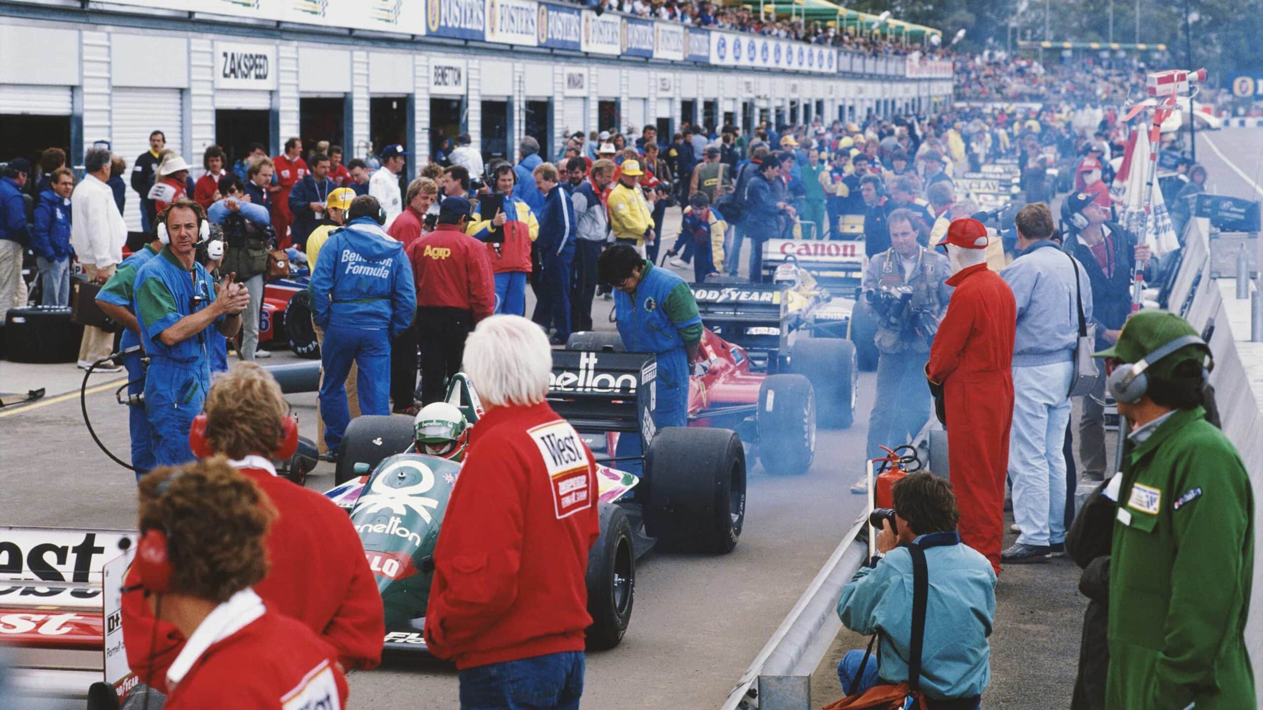 1986 Australian GP paddock