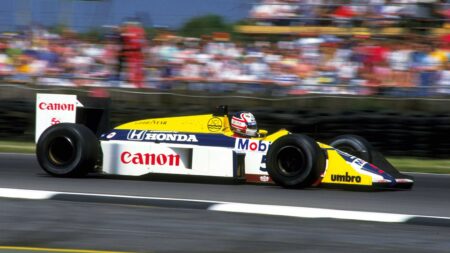 32. 1987 British GP: Mansell delights home crowd with perfect Piquet pass