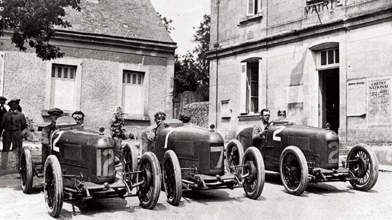 Pictured in Semblançay, Sunbeam’s drivers visited the hotel in 1923