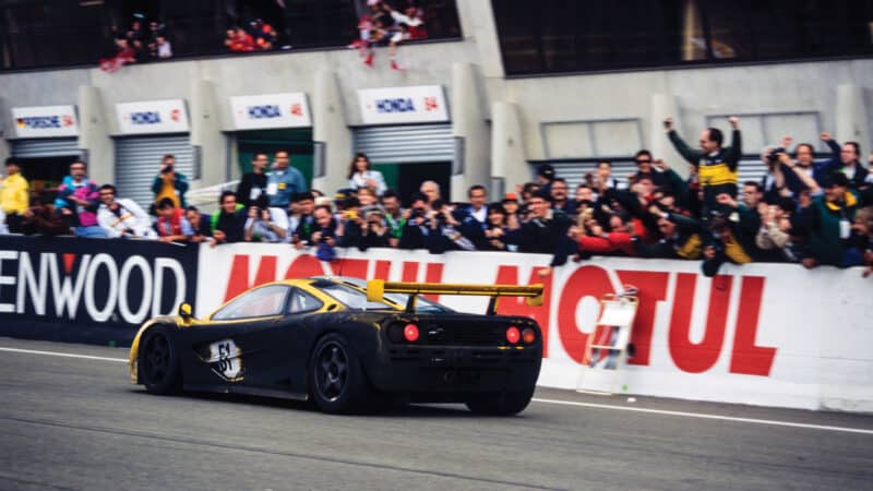 Of the seven F1 GTRs in the race, five finished, with Peter Stevens’ Harrods car finishing third – to the delight of the pitcrew