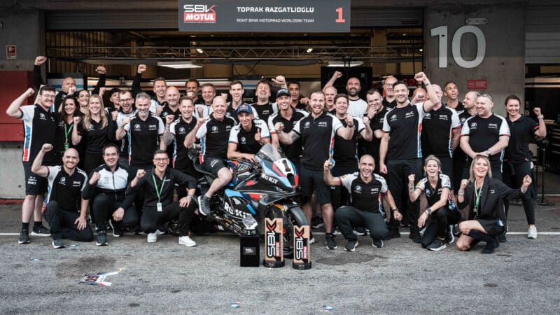 Toprak Razgatlioglu and BMW World Superbike crew