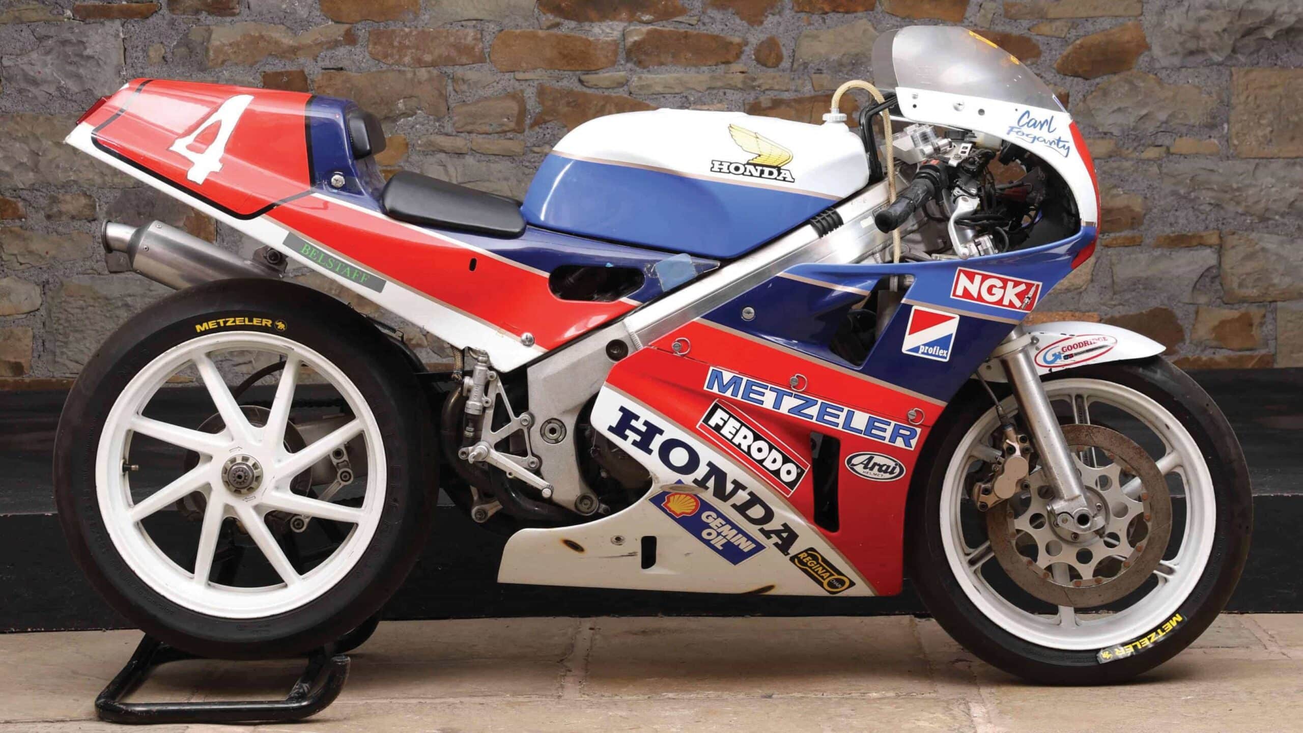 1988 Honda VFR750R RC30