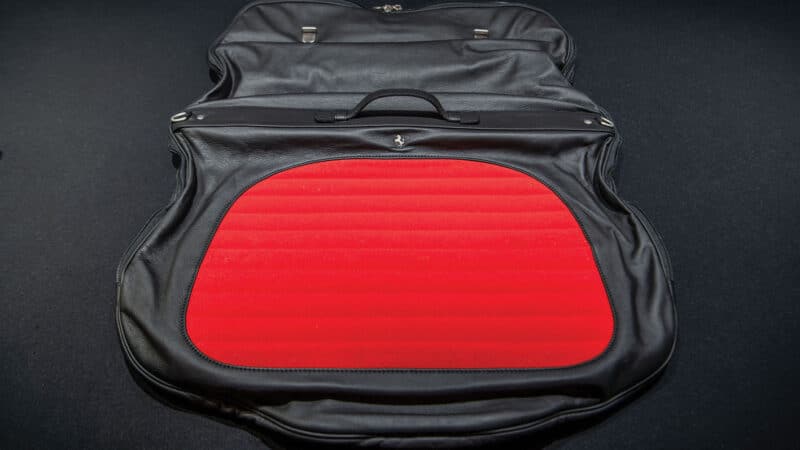 1995-Ferrari-F50_bag