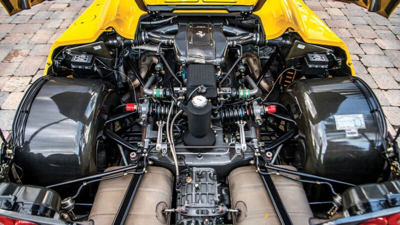 1995-Ferrari-F50_engine