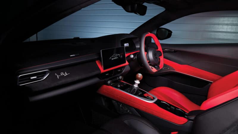 Lotus-Emira-Clark-Edition-Interior-Full-cockpit-view