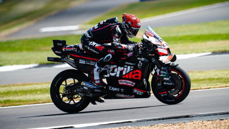 AR_Silverstone_Sunday_05-800x450.jpg