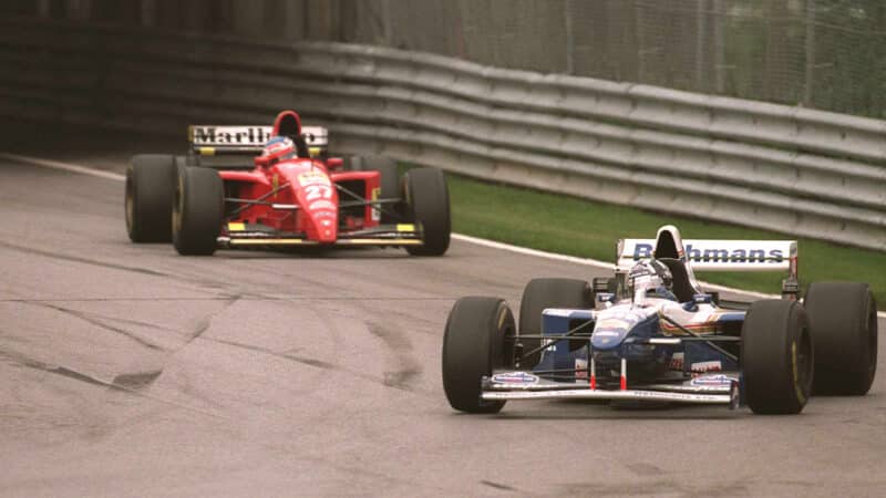 Jean Alesi follows Damon Hill in 1995 F1 Canadian Grand Prix