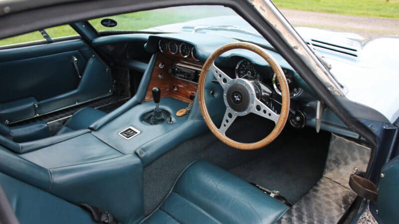 Marcos 1800 GT interior