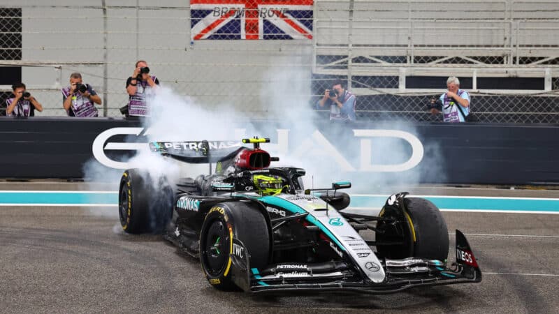 Lewis Hamilton (Mercedes) donuts after the 2024 Abu Dhabi Grand Prix