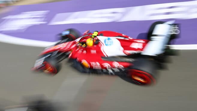 Hamilton pours cold water on Ferrari’s new suspension hype