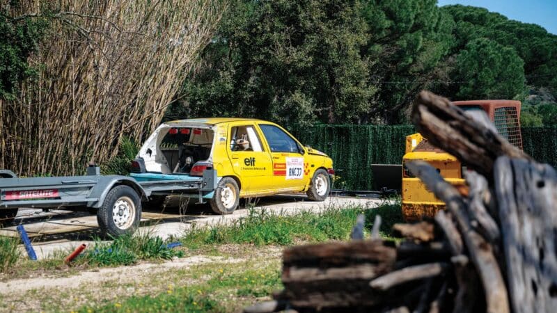 Former rallycross Clio