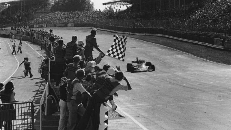 James Hunt wins the 1976 British GP