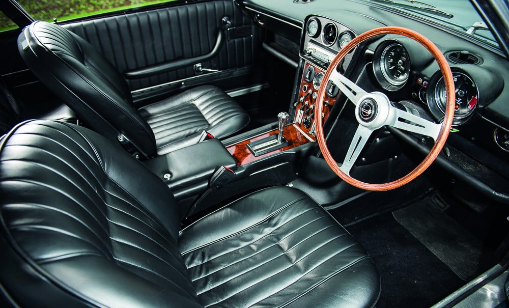 Jensen Interceptor interior